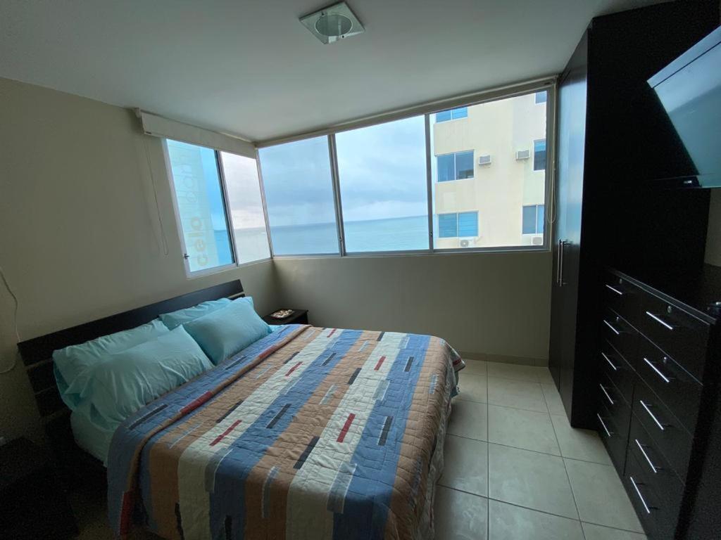 Comodo Apartamento Con Vista Al Mar. 萨利纳斯 外观 照片